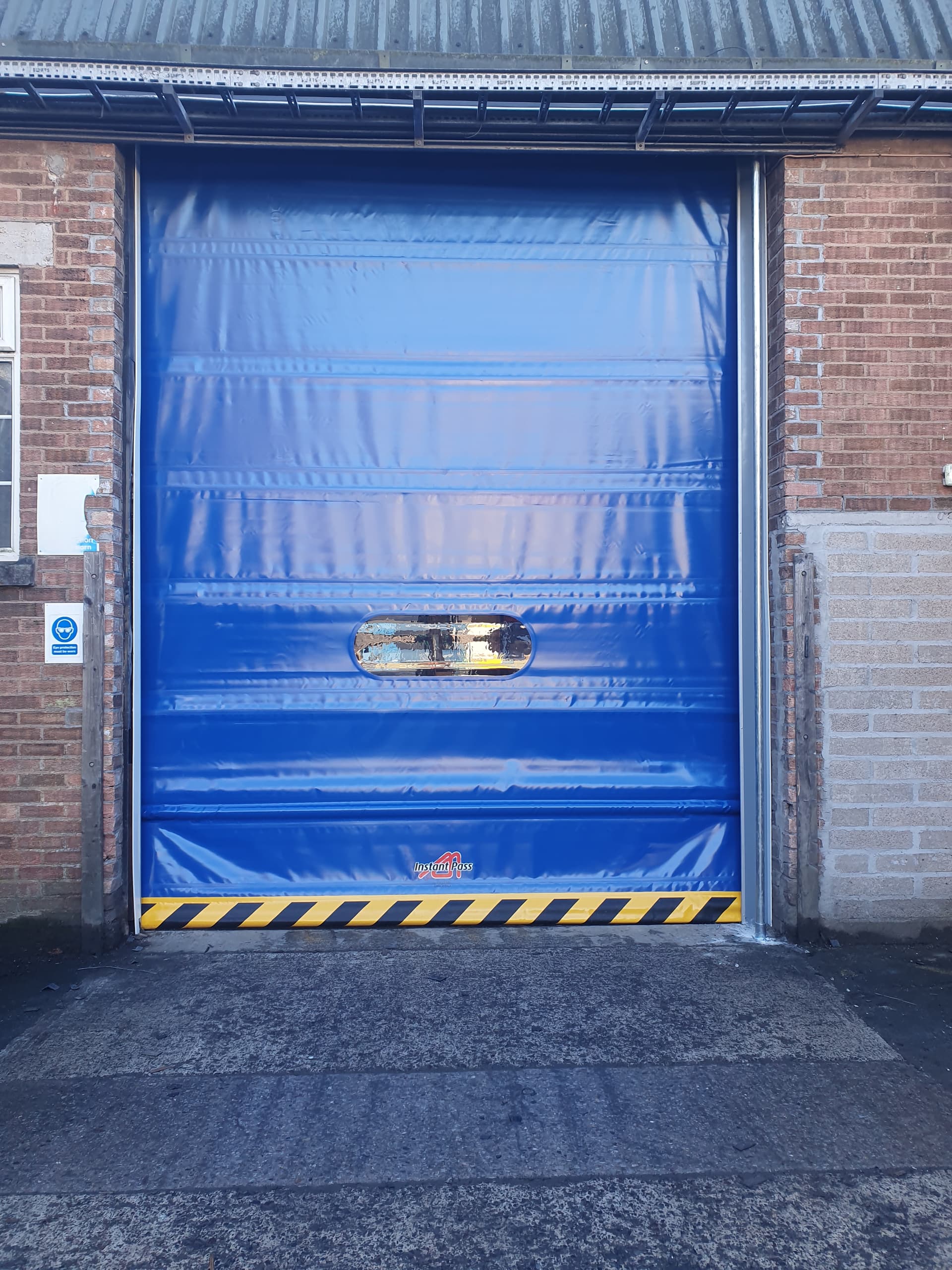 Industrial Doors SW: door detail